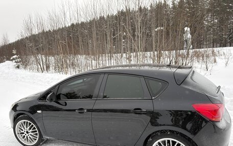 Opel Astra J, 2011 год, 650 000 рублей, 4 фотография