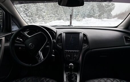 Opel Astra J, 2011 год, 650 000 рублей, 8 фотография