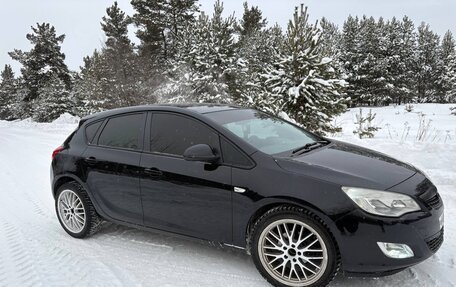 Opel Astra J, 2011 год, 650 000 рублей, 3 фотография