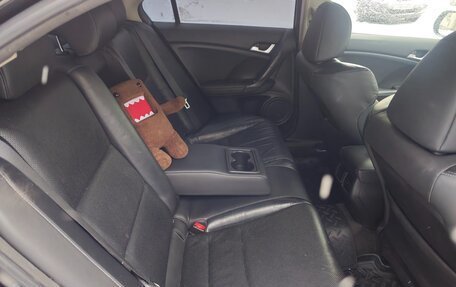 Honda Accord VIII рестайлинг, 2011 год, 1 700 000 рублей, 18 фотография