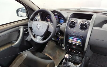 Renault Duster I рестайлинг, 2017 год, 1 350 000 рублей, 13 фотография