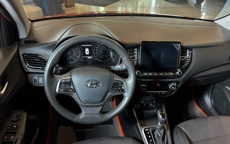 Hyundai Solaris II рестайлинг, 2021 год, 1 699 000 рублей, 6 фотография