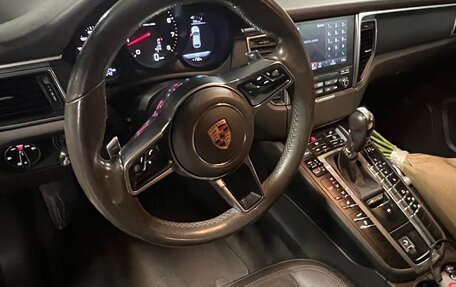 Porsche Macan I рестайлинг, 2018 год, 4 000 000 рублей, 7 фотография