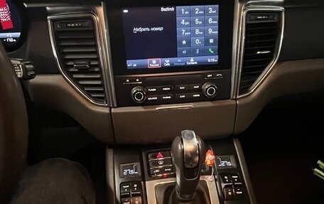 Porsche Macan I рестайлинг, 2018 год, 4 000 000 рублей, 6 фотография