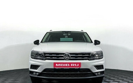 Volkswagen Tiguan II, 2019 год, 2 197 000 рублей, 2 фотография