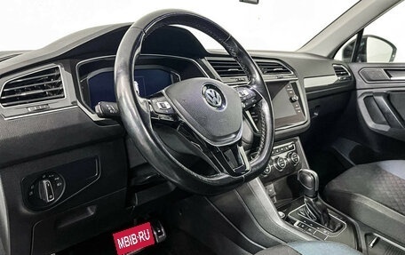 Volkswagen Tiguan II, 2019 год, 2 197 000 рублей, 13 фотография