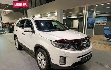 KIA Sorento II рестайлинг, 2018 год, 1 999 000 рублей, 3 фотография