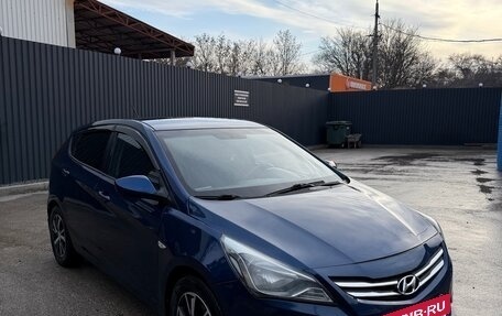 Hyundai Solaris II рестайлинг, 2016 год, 800 000 рублей, 3 фотография