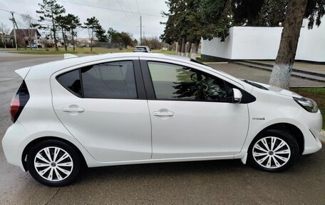 Toyota Aqua I, 2018 год, 1 100 000 рублей, 8 фотография