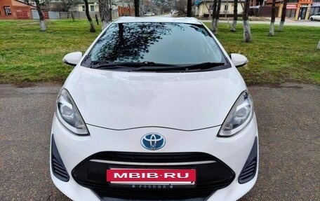 Toyota Aqua I, 2018 год, 1 100 000 рублей, 2 фотография