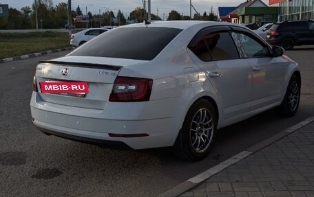 Skoda Octavia, 2018 год, 950 000 рублей, 3 фотография