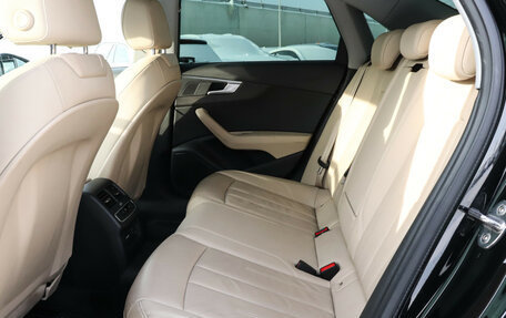 Audi A4, 2019 год, 2 360 000 рублей, 10 фотография