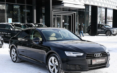 Audi A4, 2019 год, 2 360 000 рублей, 3 фотография