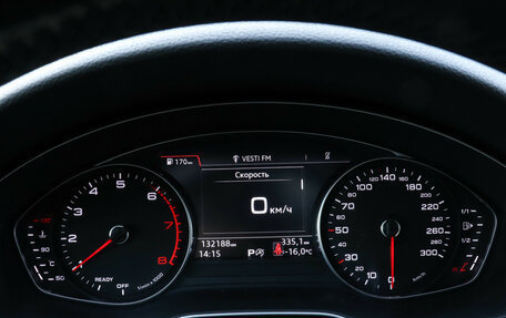 Audi A4, 2019 год, 2 360 000 рублей, 11 фотография