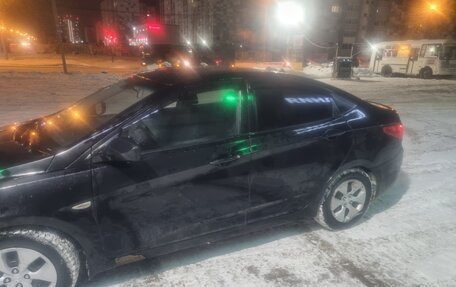 Hyundai Solaris II рестайлинг, 2011 год, 400 000 рублей, 8 фотография