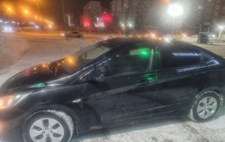 Hyundai Solaris II рестайлинг, 2011 год, 400 000 рублей, 9 фотография