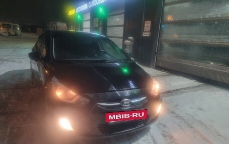 Hyundai Solaris II рестайлинг, 2011 год, 400 000 рублей, 3 фотография