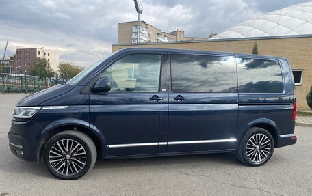 Volkswagen Multivan T6 рестайлинг, 2020 год, 5 500 000 рублей, 3 фотография