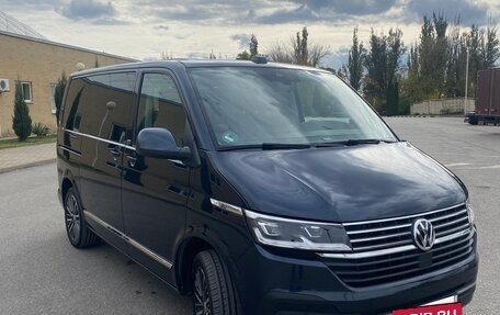 Volkswagen Multivan T6 рестайлинг, 2020 год, 5 500 000 рублей, 4 фотография