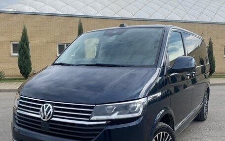 Volkswagen Multivan T6 рестайлинг, 2020 год, 5 500 000 рублей, 2 фотография