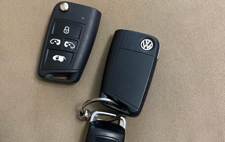 Volkswagen Multivan T6 рестайлинг, 2020 год, 5 500 000 рублей, 9 фотография