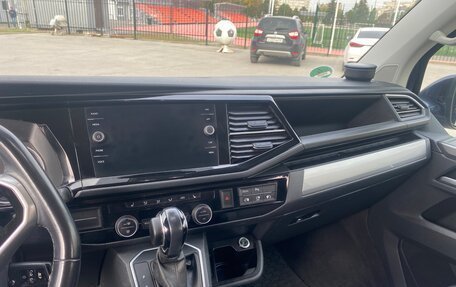 Volkswagen Multivan T6 рестайлинг, 2020 год, 5 500 000 рублей, 16 фотография