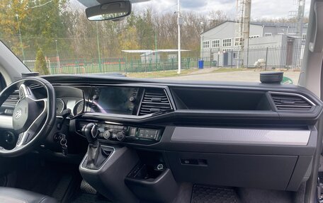 Volkswagen Multivan T6 рестайлинг, 2020 год, 5 500 000 рублей, 18 фотография