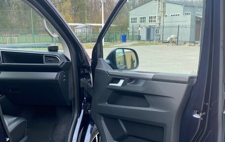 Volkswagen Multivan T6 рестайлинг, 2020 год, 5 500 000 рублей, 19 фотография