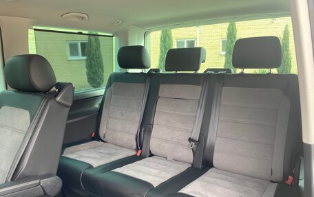 Volkswagen Multivan T6 рестайлинг, 2020 год, 5 500 000 рублей, 20 фотография