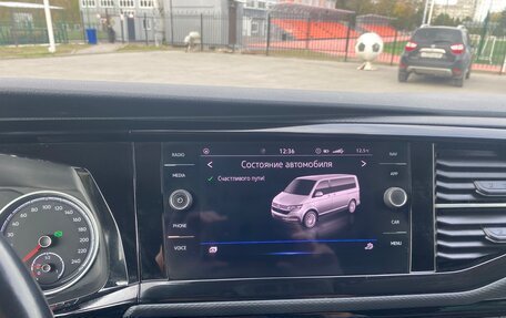 Volkswagen Multivan T6 рестайлинг, 2020 год, 5 500 000 рублей, 26 фотография