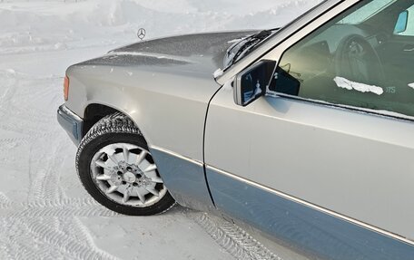 Mercedes-Benz E-Класс, 1993 год, 600 000 рублей, 5 фотография