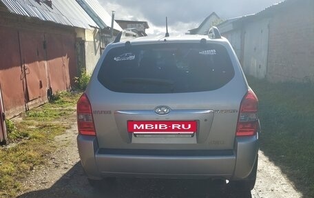 Hyundai Tucson III, 2004 год, 700 000 рублей, 2 фотография