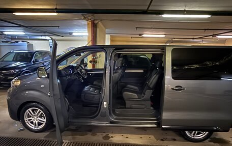 Peugeot Traveller I, 2019 год, 4 100 000 рублей, 2 фотография