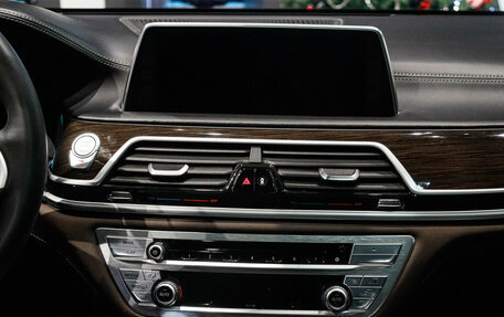 BMW 7 серия, 2017 год, 4 200 000 рублей, 11 фотография