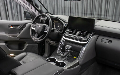 Toyota Land Cruiser, 2022 год, 13 998 000 рублей, 10 фотография