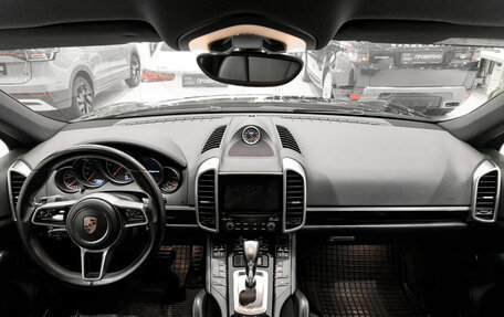 Porsche Cayenne III, 2017 год, 4 399 000 рублей, 14 фотография