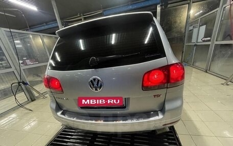 Volkswagen Touareg III, 2006 год, 900 000 рублей, 1 фотография