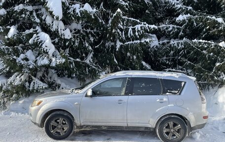 Mitsubishi Outlander III рестайлинг 3, 2008 год, 1 100 000 рублей, 1 фотография