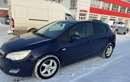 Opel Astra J, 2011 год, 700 000 рублей, 6 фотография