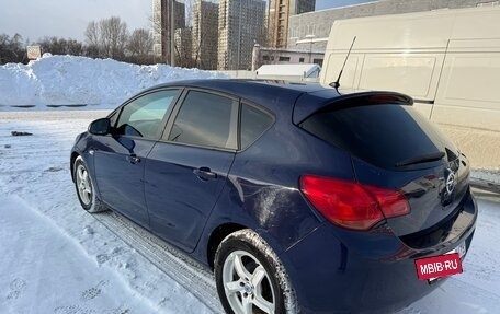 Opel Astra J, 2011 год, 700 000 рублей, 5 фотография