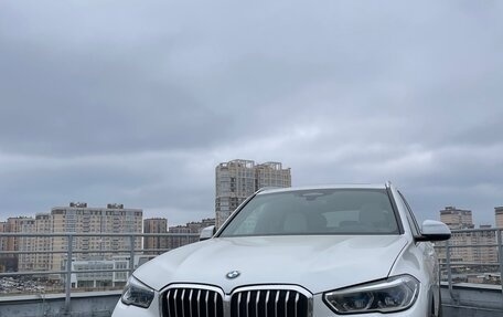 BMW X5, 2021 год, 8 750 000 рублей, 2 фотография