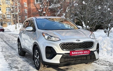 KIA Sportage IV рестайлинг, 2019 год, 2 500 000 рублей, 2 фотография