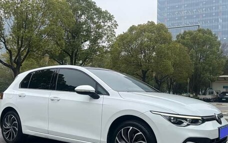 Volkswagen Golf VIII, 2021 год, 2 100 000 рублей, 3 фотография