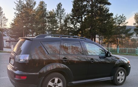 Mitsubishi Outlander III рестайлинг 3, 2010 год, 1 000 000 рублей, 4 фотография