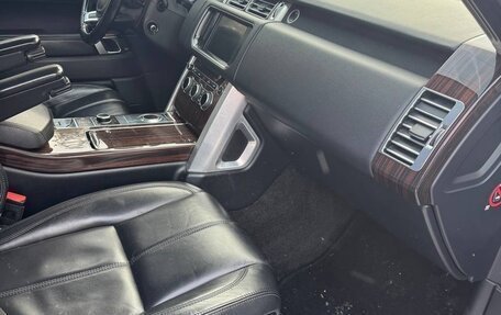 Land Rover Range Rover IV рестайлинг, 2015 год, 3 300 000 рублей, 3 фотография