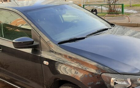 Volkswagen Polo VI (EU Market), 2011 год, 850 000 рублей, 2 фотография