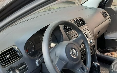 Volkswagen Polo VI (EU Market), 2011 год, 850 000 рублей, 11 фотография