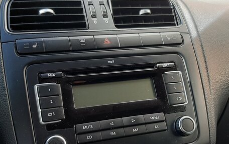 Volkswagen Polo VI (EU Market), 2011 год, 850 000 рублей, 16 фотография