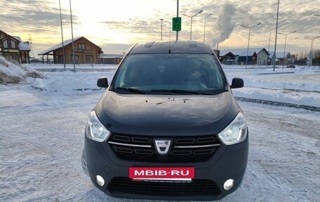 Dacia Dokker I рестайлинг, 2019 год, 1 430 000 рублей, 2 фотография