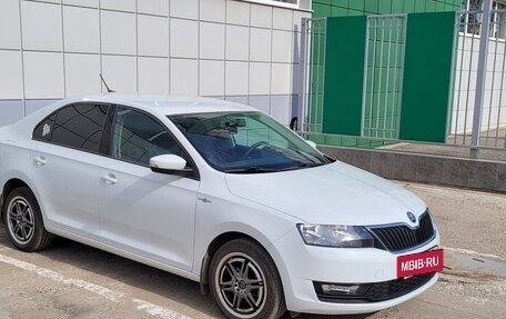 Skoda Rapid I, 2019 год, 1 500 000 рублей, 2 фотография